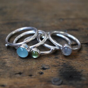 5 stacking rings sterling silver moonstone, peridot, calcedony cabochon image 3