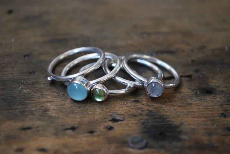 5 stacking rings sterling silver moonstone, peridot, calcedony cabochon image 3