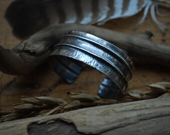 Forged cuff for men and women in 950 solid silver fold formed cuff