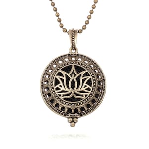 Thai Vintage Tree of Life Locket Necklace Oil Diffuser Pendant Aroma Diffuser