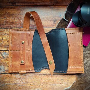 Funda para pasaporte unisex de cuero hecha a mano: billetera de viaje elegante y funcional