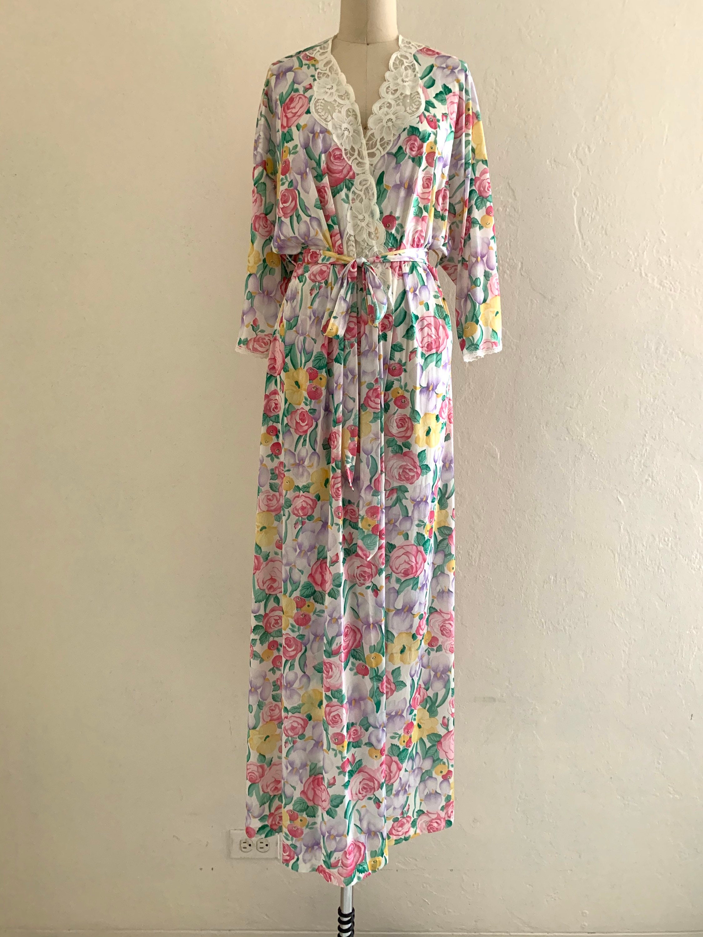 vintage 80's floral printed robe // dressing gown