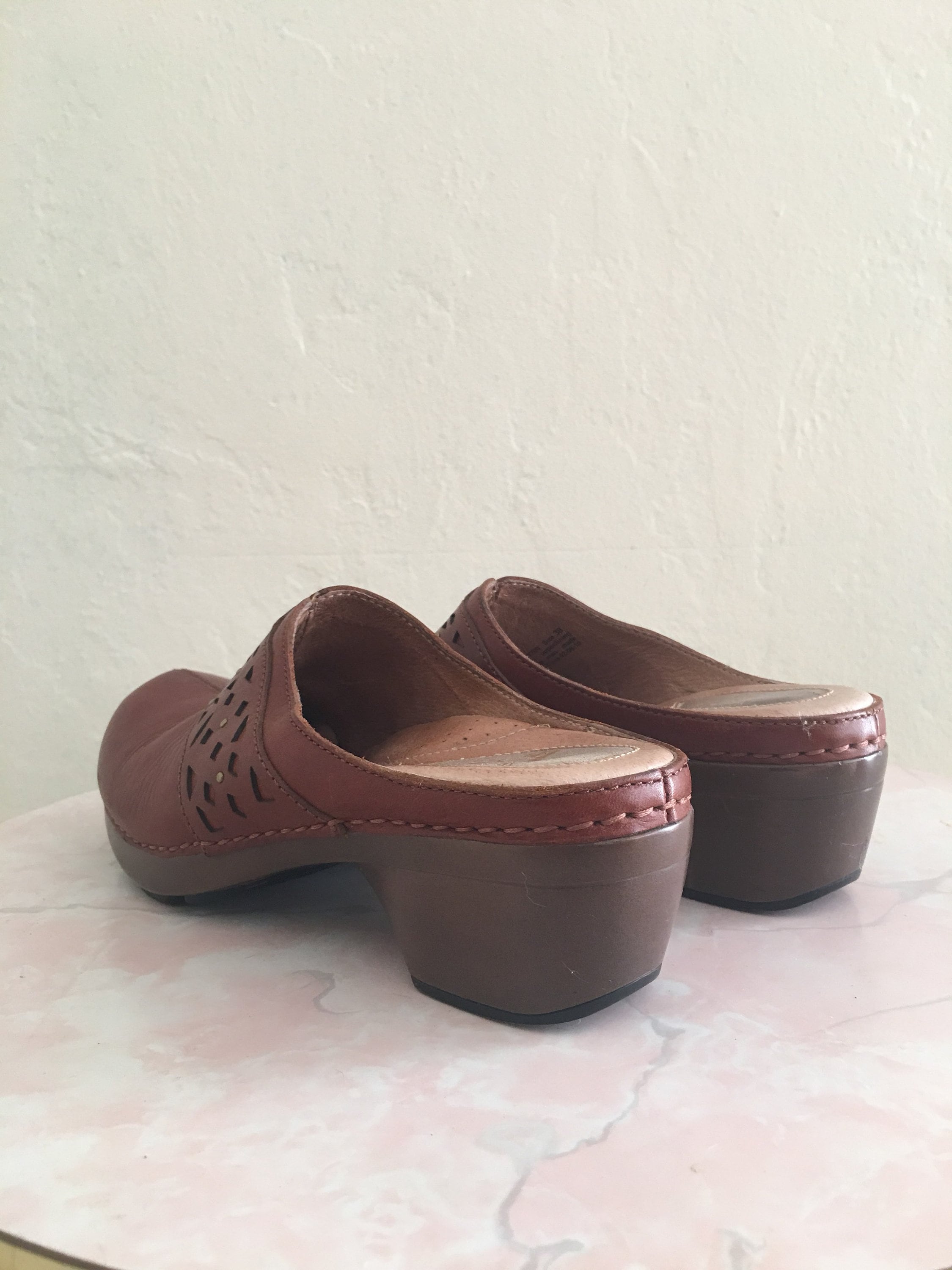 vintage brown leather clog size 8