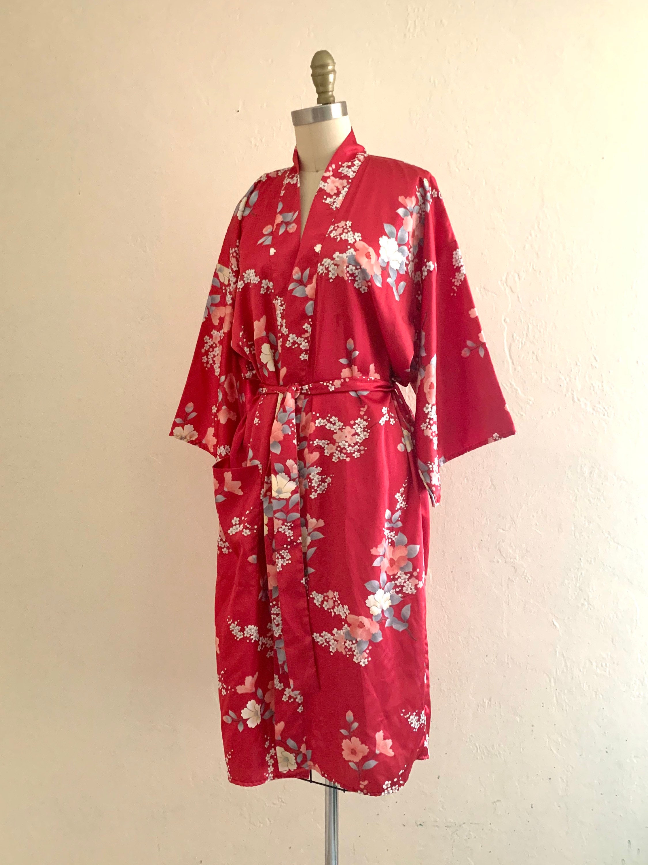 vintage floral robe with pockets // japanese robe // dressing gown