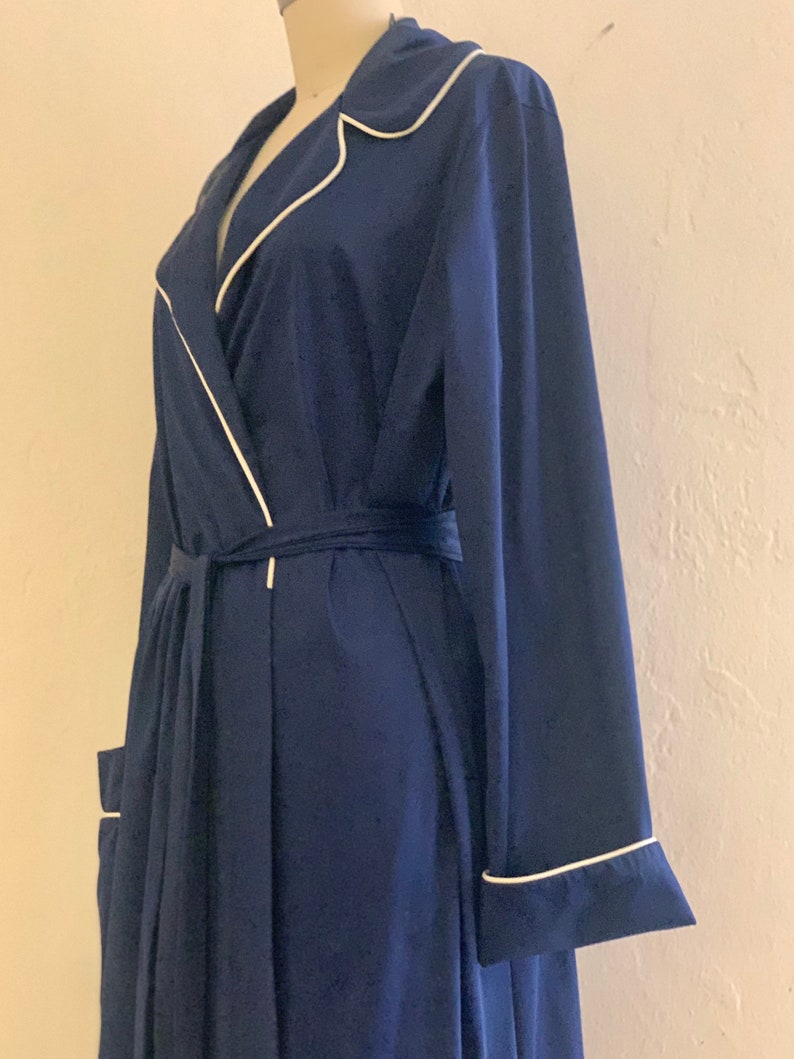 vintage 80's navy tassel robe // dressing gown image 7