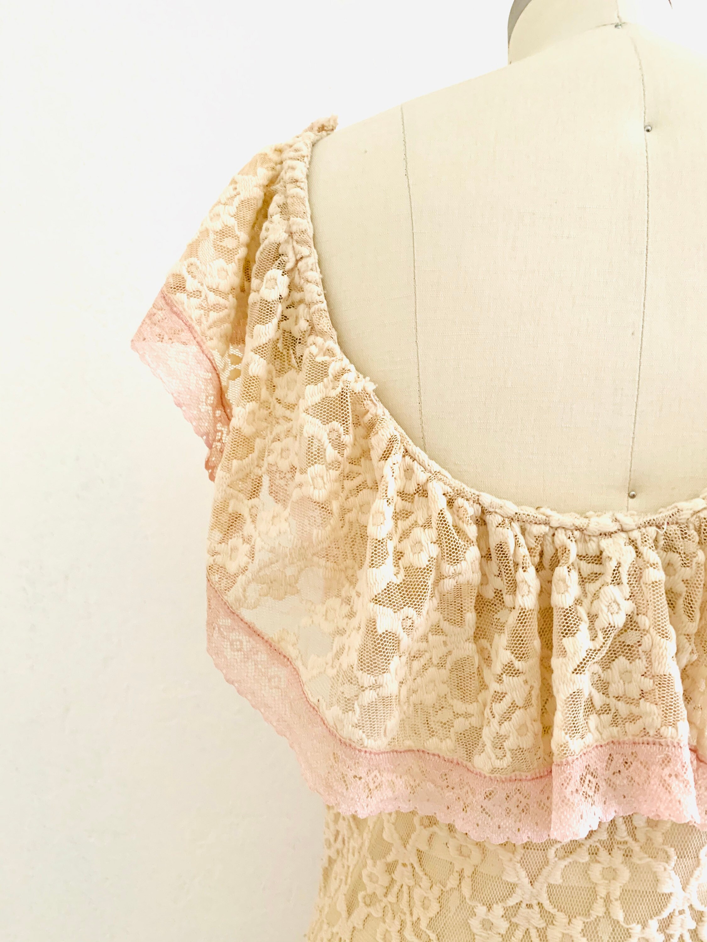 vintage 40's cream lace dress // floral lace sheer dress