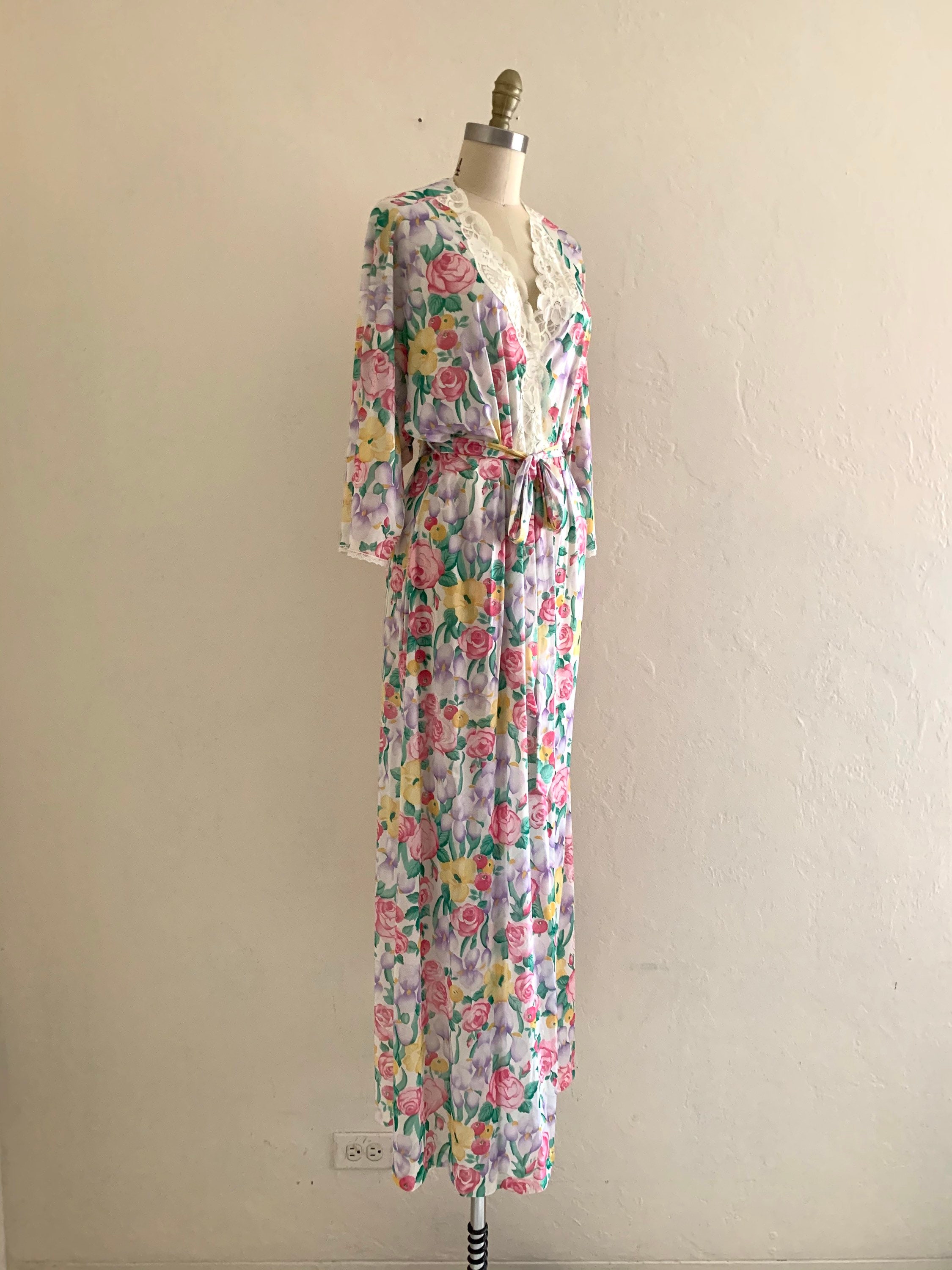 vintage 80's floral printed robe // dressing gown
