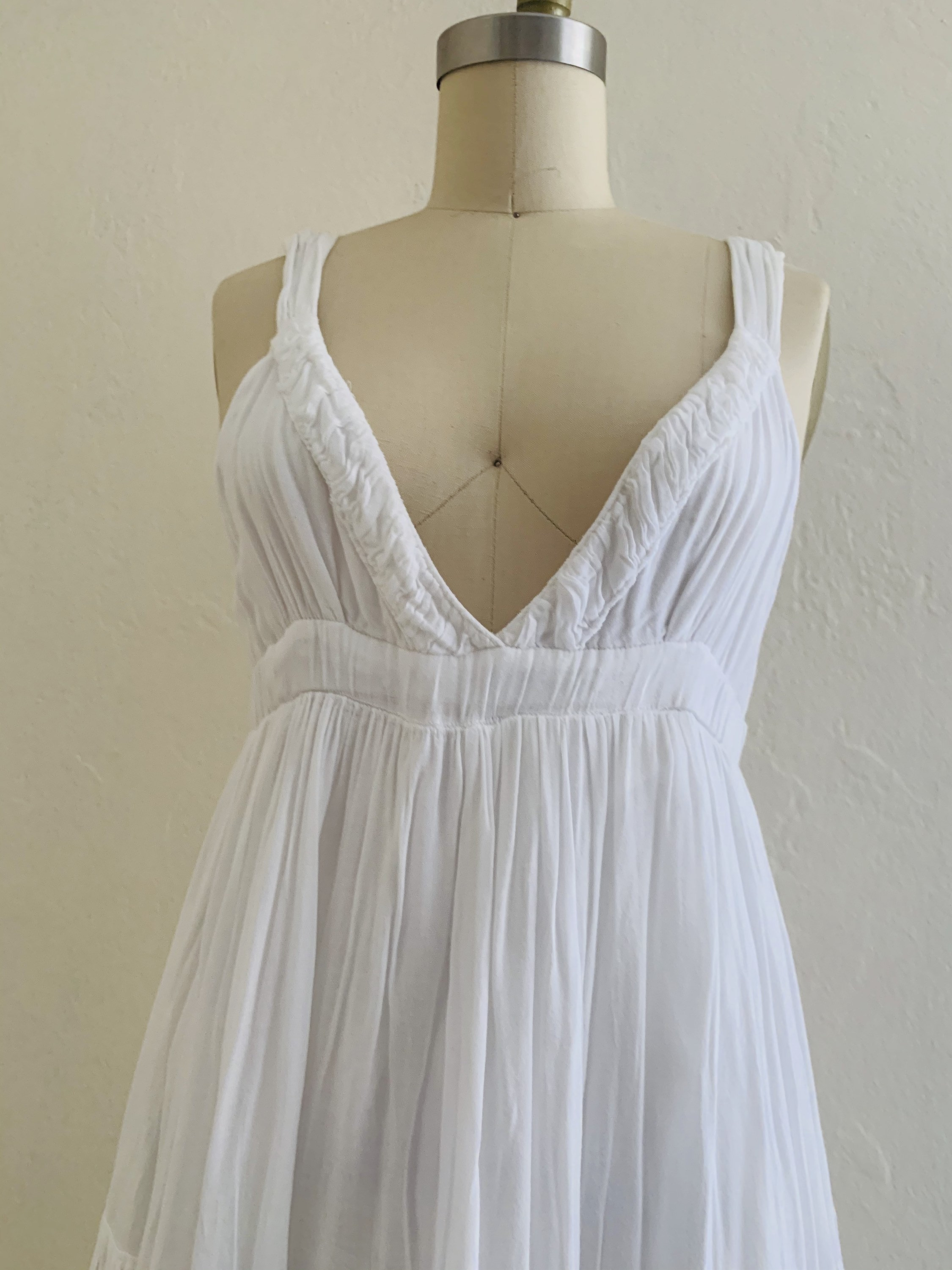 reserved vintage white cotton summer dress