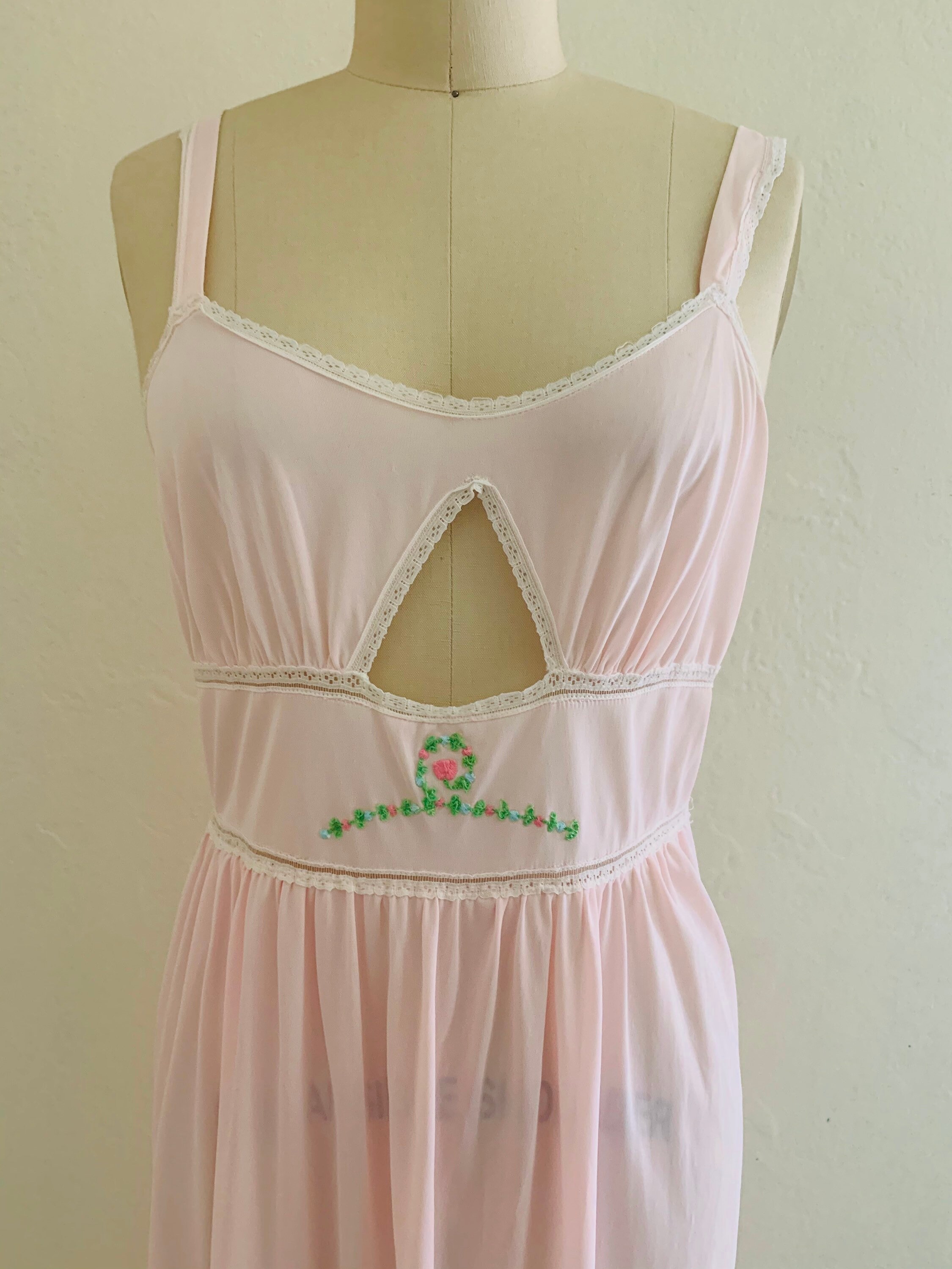vintage 60's pink night gown // pink embroidered lace nightie