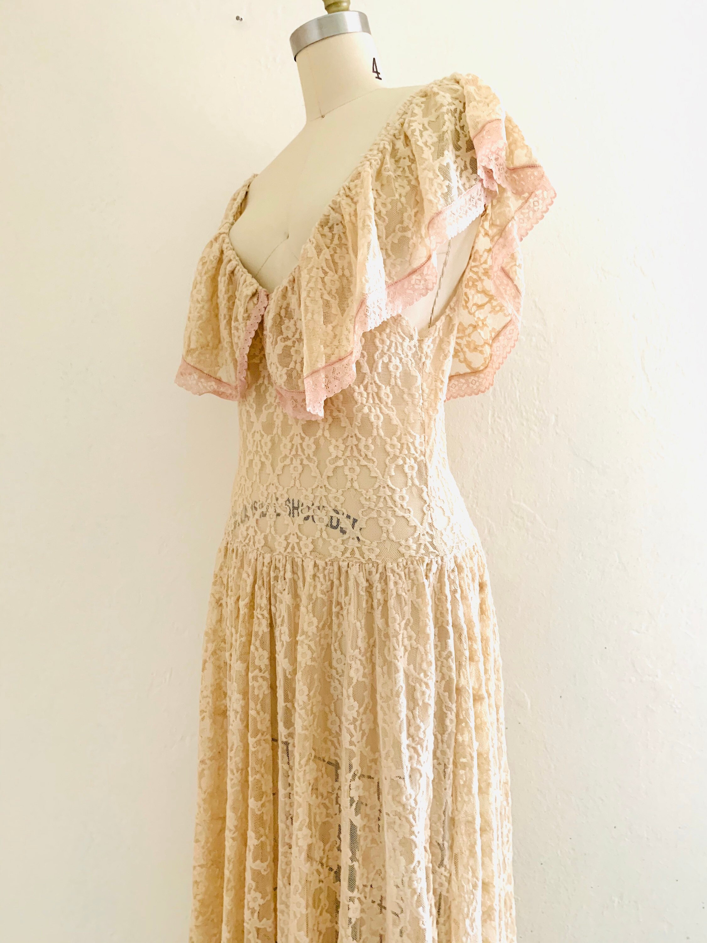 vintage 40's cream lace dress // floral lace sheer dress