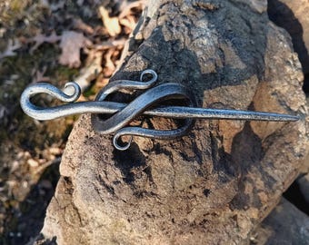 Hand-Forged Steel Hair Barrette with Pin – Rustic Elegance for Everyday Wear