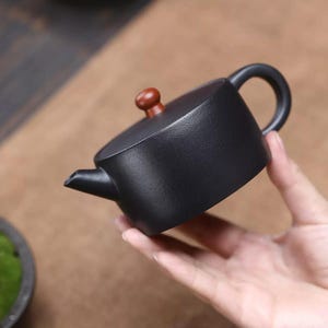 Handmade Yixing Zisha Teapot - Rare Black Stone Yellow Ore (Shi Huang) - Classic Han Wa Style - Authentic Gongfu Tea Set - 180ml