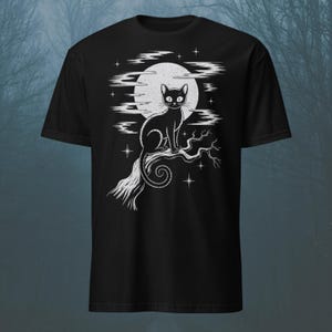 Spooky Kawaii Black Cat Halloween T-Shirt, Moon Graphic Witchcore Goth Aesthetic Tee, Cozy Fall Cat Lover Gift for Cat Moms and Dads