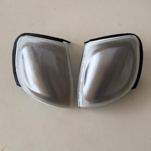 Pair of Turn Signals, Nissan Terrano 2