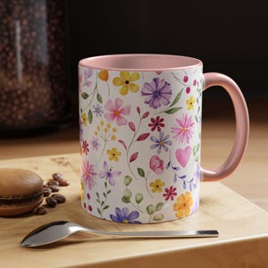Daisy Flower Coffee Mug – Colorful Ceramic Tea Cup for Nature Lovers