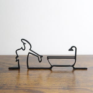 La Línea "Bathroom Sign" Figurina, Design divertente, Segnaletica per il bagno, Arte minimalista, Design umoristico, Arte lineare 3D, Arte murale