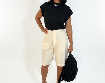 Vintage Go silk Bermuda shorts ( size 2) fits true