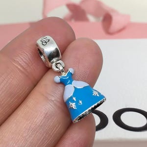 Prinses Assepoester jurk hanger bedel, 925 sterlingzilver, bedel voor armband, cadeau voor haar, vrouwen sieraden, gepersonaliseerd cadeau