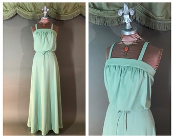 vintage green bridesmaid dresses