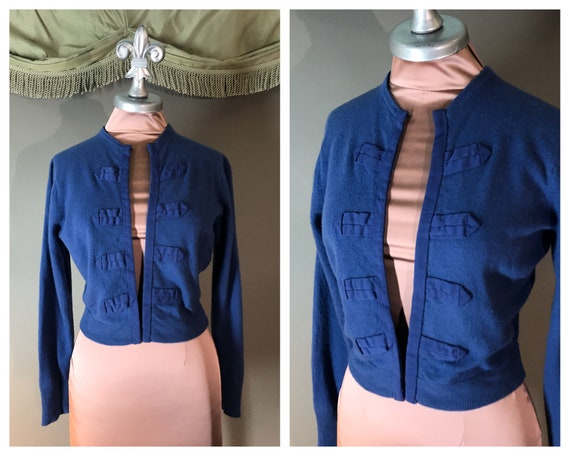 1950s Sweater Vintage 50s BLUE cashmere RIBBON det