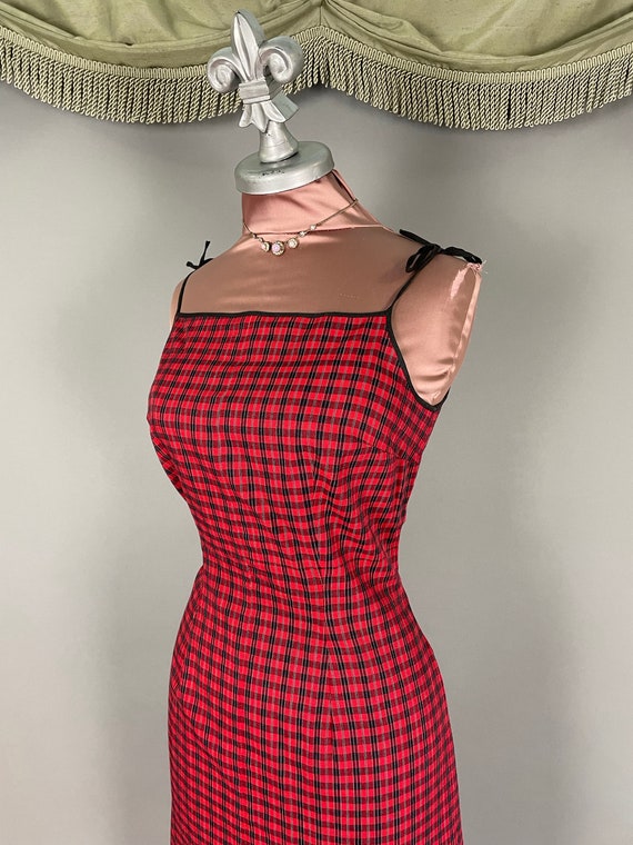 1950s dress vintage 50s RED PLAID HOURGLASS merma… - image 5