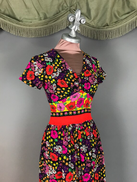 1960s dress vintage 60s DAYGLO FLORAL bright bord… - image 6