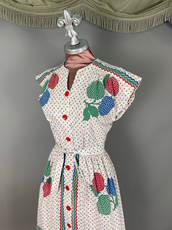 1940s dress vintage 40s COLORFUL FRUIT PRINT whit… - image 3