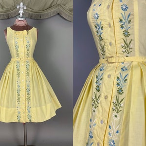 1950s dress vintage 50s EMBROIDERY FLOWERS PASTEL yellow fit and flare sundress