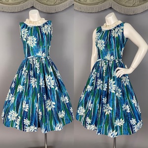 1950s dress vintage 60s BLUE GREEN HAWAIIAN tropical print cotton sundress