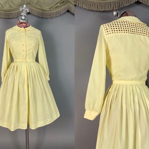 1960s dress vintage 60s BACK DETAIL PASTEL yellow fit and flare shirtwaist