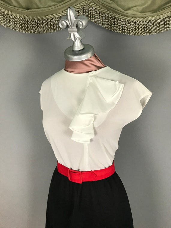 1980s vintage early 80s WHITE RUFFLE BLACK two to… - image 3