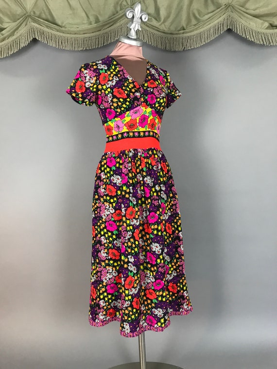 1960s dress vintage 60s DAYGLO FLORAL bright bord… - image 7