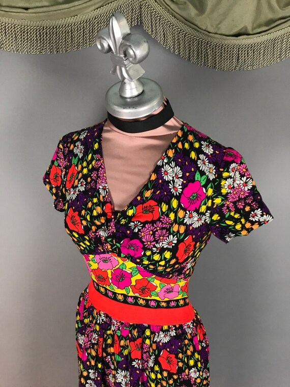 1960s dress vintage 60s DAYGLO FLORAL bright bord… - image 5