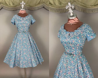 Robe années 50 vintage 50s BLUE PASTEL FLORAL coton fit and flare garden party