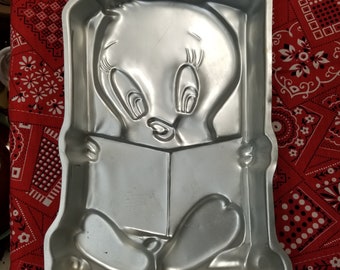Vintage Cake Pan Cartoon Cake Pan Birthday Vintage Tweety Bird Cake Pan 1978 Warner Brothers **D