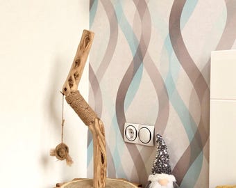 手作りの木製キャットタワー – アカシア材の猫用爪とぎポール、モダンでミニマルな猫用家具、天然素材のキャットツリー