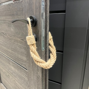 Twisted Jute Rope Door Stop – Handmade 3-Strand Natural Rope Doorstop for Rustic & Coastal Decor