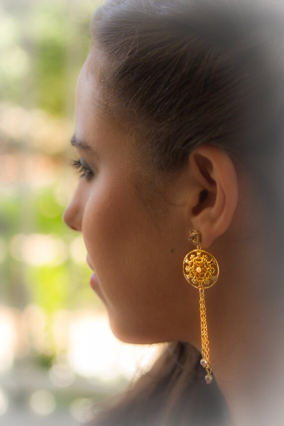 Victorian gold filigree earrings, Lace gold chandelier earrings, Long bridal earrings