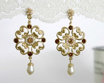 Gold Floral Earrings - Crystal and Pearl Bridal Earrings - Bridal Crystal Earrings - Gold Bridal Earrings  - Wedding Eaarings