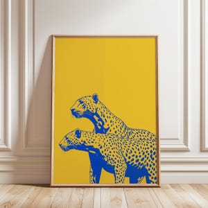 Impressão Pop Art de um Par de Chitas, Pôster de Parede de Leopardo Amarelo Brilhante, Decoração Felina Moderna, Ilustração de Dupla de Animais Moderna, Arte em Estilo Selvagem