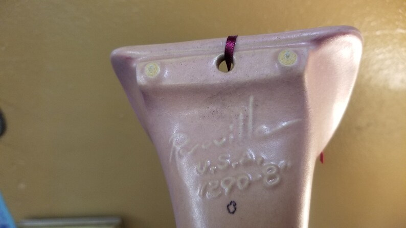 Roseville Columbine wall pocet vase