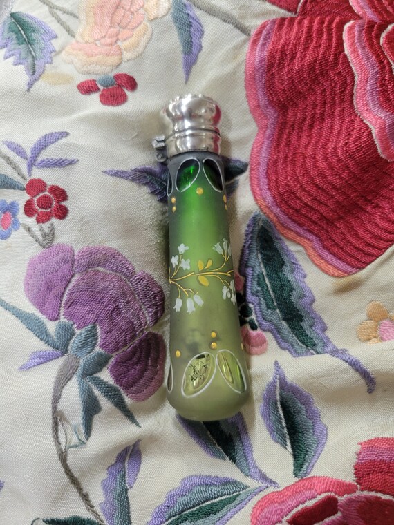 Vintage art glass perfume bottle - image 2