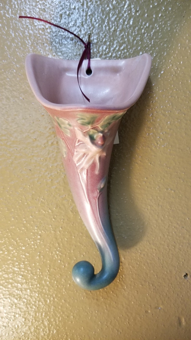 Roseville Columbine wall pocet vase