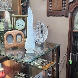 Fenton Milk glass swung vase
