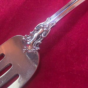 Gorham Chantilly solid serving fork