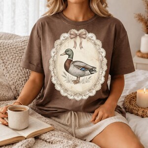 Vintage Mallard Duck Oval PNG, Grandma Core Cottagecore Hunting Design