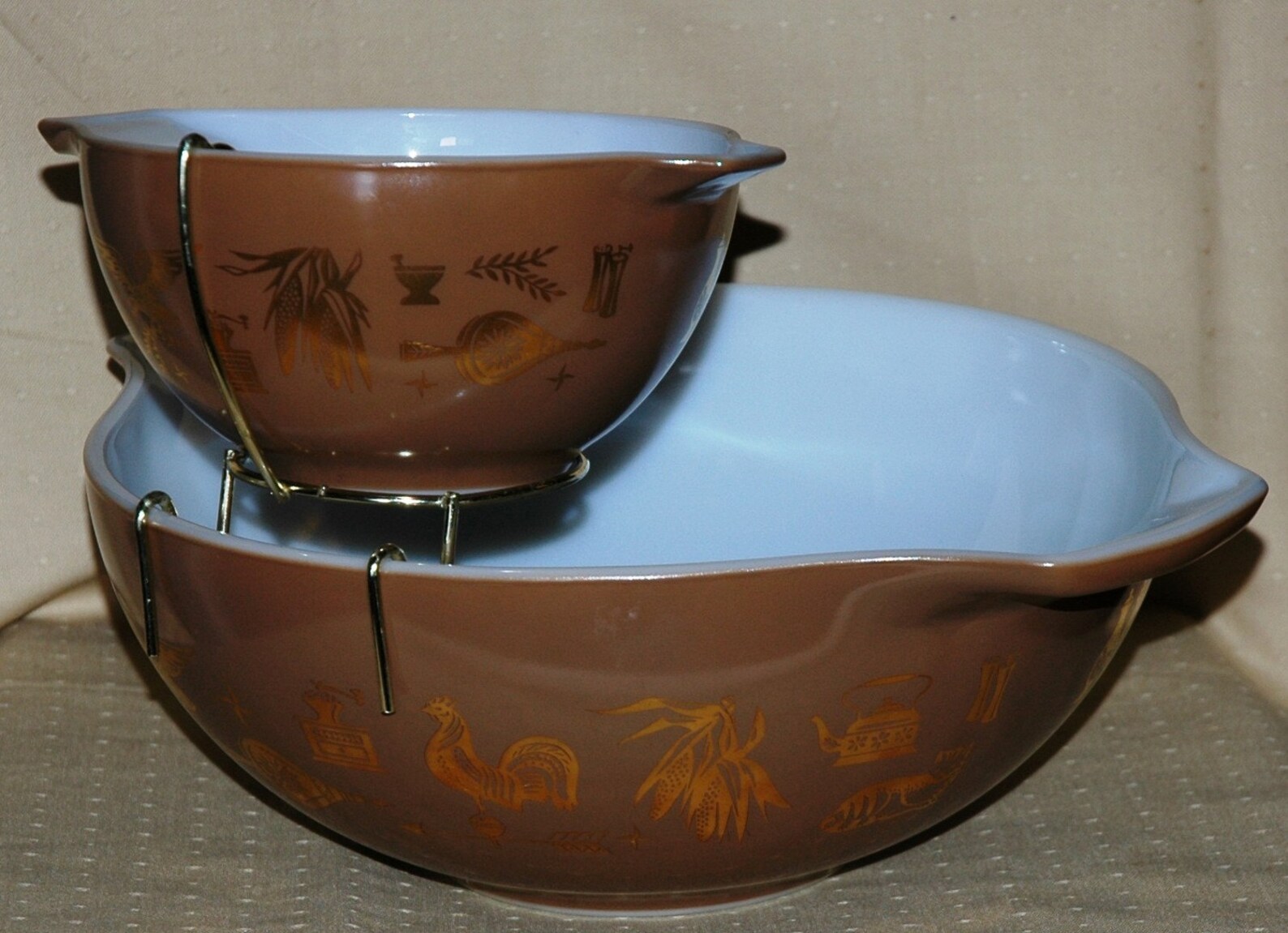 SALE Vintage Pyrex Set Chip and Dip with Rack 1960s Gem Etsy