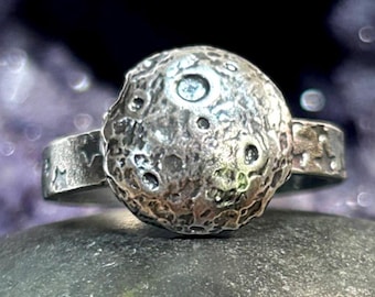 Full Moon Ring with 2mm band