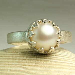 Sterling Silver Pearl Ring Everyday Jewelry Fancy Crown Setting Alternative Wedding Ring