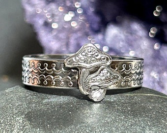 Mushroom Ring in Sterling Silver